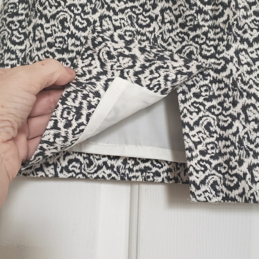 J.Crew Black White Abstract Animal Print Pencil Skirt | Neutral Linen‑Look | 00P - Picture 7 of 8